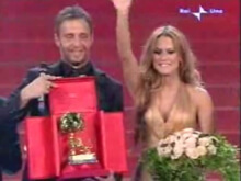 Sanremo 2008: vince Di Tonno, Anna Tatangelo solo seconda - sanremo premioBASE - Gay.it
