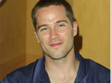 Luke MacFarlane fa coming out - brotherssister - Gay.it