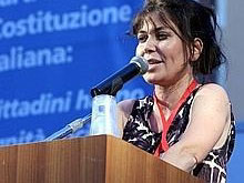 Sabina Guzzanti a giudizio per le frasi contro il Papa