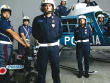 Poliziotta, lesbica: "Io discriminata dai miei capi" - poliziaBASE - Gay.it