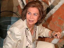 Spagna, la Regina Sofia: “Quello tra gay non è matrimonio”