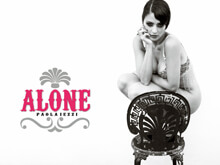 Alone, Paola, senza Chiara: "Ecco il mio lato più nascosto" - paola aloneBASE - Gay.it