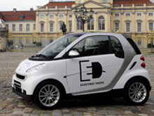 Smart Electric Drive: 100 auto elettriche invadono le città - smart electric driveBASE - Gay.it
