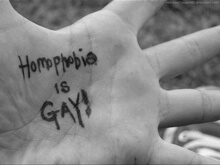 Quei grossi peni degli omofobi (e i loro desideri gay) - studio omofobiaBASE - Gay.it