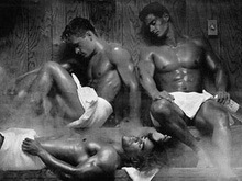 A casa a fare l’abero di Natale? No… in Sauna!