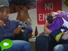 Il bacio gay che potrebbe finire sugli schermi del Superbowl