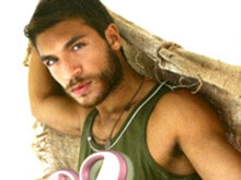 Valerio Pino, sesso con collega dietro le quinte di Amici