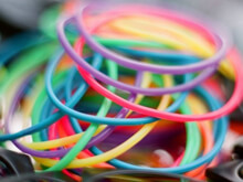 Morti e strupri tra ragazzini, via il bracciale del sesso