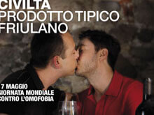 PD: Baci gay provocatori. Arcigay e Concia: "Agghiacciante" - pdudineBASE 1 - Gay.it