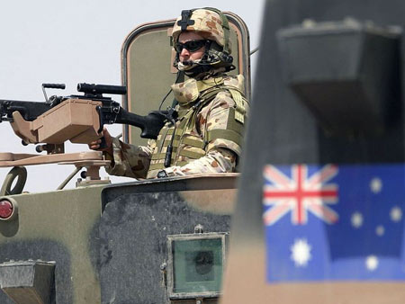 Australia, trans nell'esercito: "Trattatele con rispetto" - esercito aussieBASE - Gay.it