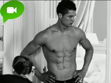 Ronaldo e la cameriera maliziosa. Il video integrale