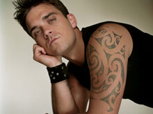 Robbie Williams: "Voglio un figlio gay" - robbie figlio gayBASE - Gay.it