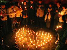 TDOR 2010: milioni di candele per le vittime di transfobia - TDOR10BASE - Gay.it