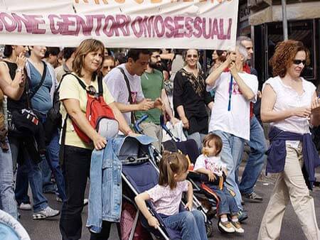 Roma, maestre a scuola di omogenitorialità