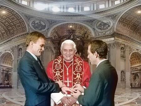 Papa: “L’omosessualità mai moralmente accettabile”