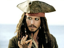Johnny Deep: "Jack Sparrow è gay". Disappunto della Disney - deepsparrowBASE - Gay.it