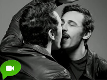 James Franco si ama allo specchio