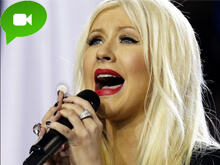 Incredibile figuraccia di Christina Aguilera al Super Bowl - aguilerasuperbowlBASE - Gay.it
