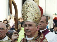 Il vescovo di Livorno incontra Arcigay