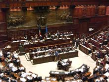 I voti favorevoli: l’elenco della vergogna