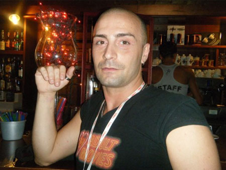 Questura condannata per aver espulso la drag queen
