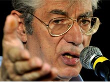 Omofobia, Bossi: “Bene la bocciatura della legge”