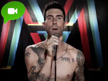 Adam Levine sfoggia i tattoo nel video di Moves Like Jagger - maroon5BASE - Gay.it