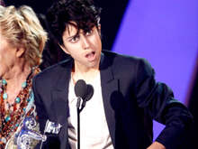 Lady Gaga: “indossavo un pene sul palco degli Mtv VMA”