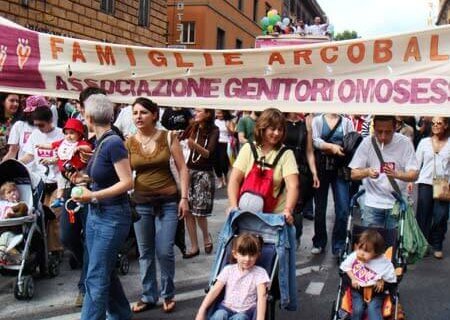 Le famiglie gay nella Consulta delle famiglie di Bologna - famiglie consultaBASE - Gay.it