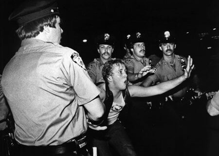 Nove fatti su Stonewall nel Mese della Storia Gay - stonewall riotsBASE - Gay.it