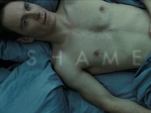 Fassbender gay fa godere lo spettatore nell’estremo “Shame”