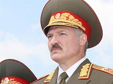 Lukashenko: “Meglio essere dittatore che gay”