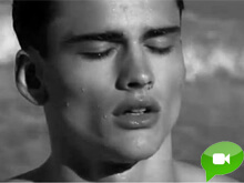 Simon Nessman spopola. Da Madonna al nuovo profumo Armani
