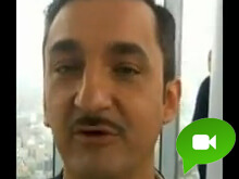 Nicola Savino saluta i lettori di Gay.it