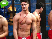 Diventare un commesso modello di Hollister? Ecco come