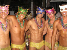 Il gruppo gay che vuole chiudere chat e locali “promiscui”
