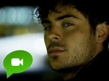 Sexy e maledetto: nuova immagine di Zac Efron per John John