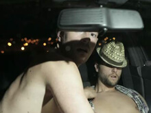 Sesso in auto nella piazzola: denunciati due gay padovani