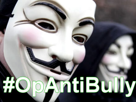 Anonymous contro l’uomo del revenge porn su internet
