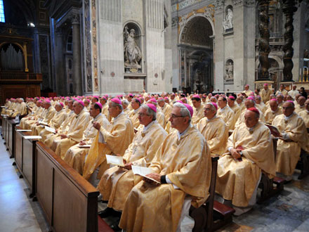 Diritti gay, c’è strategia della Chiesa su tv e giornali?