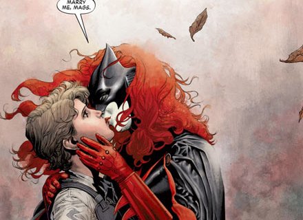 Batwoman e la commissaria di polizia: "Sposami, Mags" - batwoman sposaBASE 1 - Gay.it