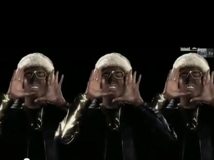Jean Claude e Madre sono Britney e Will.I.Am
