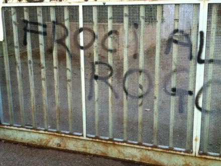 Ancora omofobia in un liceo romano: “Froci vi uccidiamo”