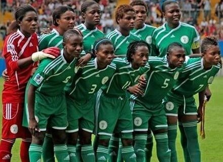 "Fuori le lesbiche dalla nazionale di calcio nigeriana: scovatele" - calcio nigeriaBASE 1 - Gay.it