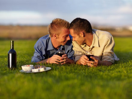 Mare o campagna? I consigli per i primi week end gay primaverili