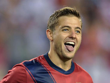Rogers lascia il calcio dopo il coming out: impossibile giocare