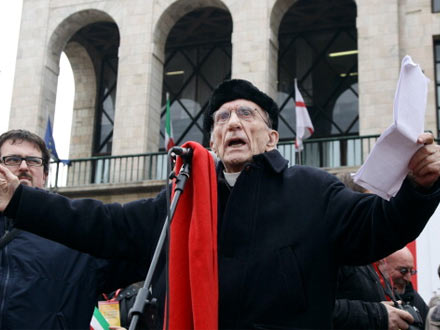 Addio a Don Gallo, il prete “angelicamente anarchico” amico dei gay