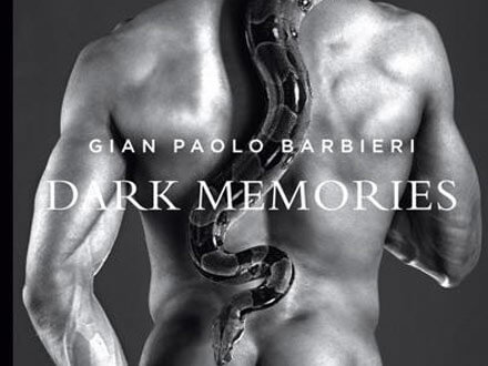 "Dark Memories", a Milano gli intriganti nudi di Barbieri - dark memoriedBASE 1 - Gay.it