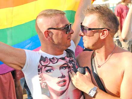 Torino e Tel Aviv aprono la stagione dei pride - topride2013BASE 1 - Gay.it