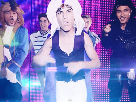 Si travestono da principesse Disney e cantano i 1D: si chiamano IM5